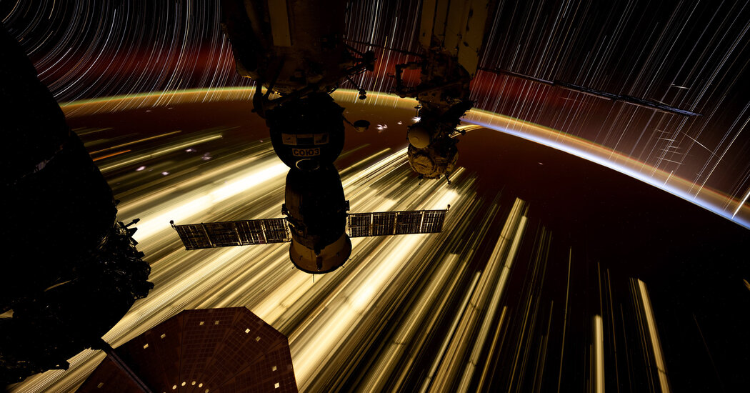 1 Astronaut, Many Cameras and 220 Days of Amazing Images From Space
