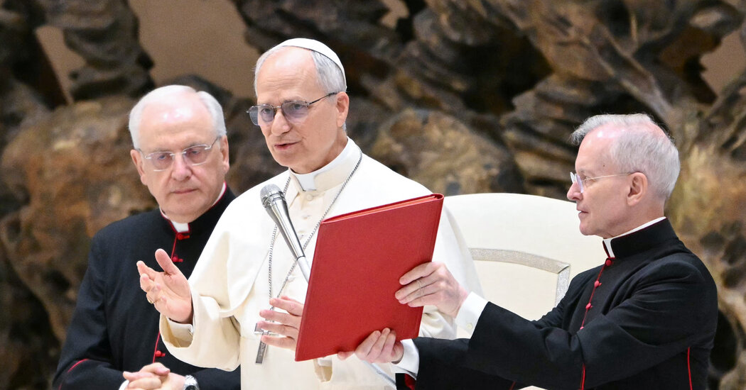 Pope Leo XIV Calls for News Media to Shun Divisive Language