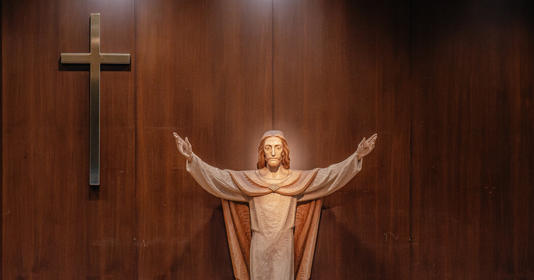 ‘Viva Papa Leo!’ At U.S. Masses, Dawn of Homegrown Pope Brings an Air of Electricity.